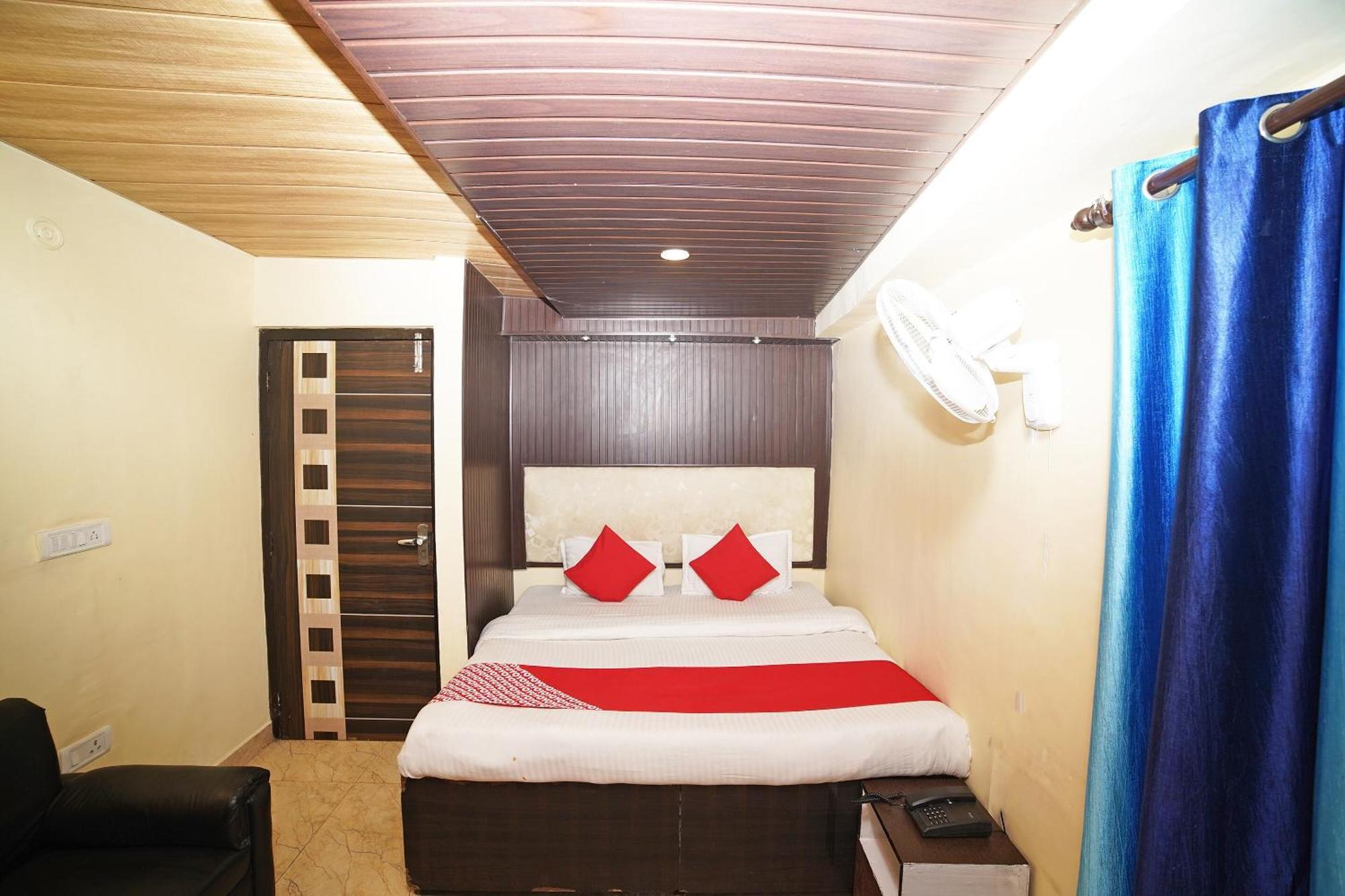 Hotel Oyo Flagship 8594 Golden Nest Nainital Exterior foto