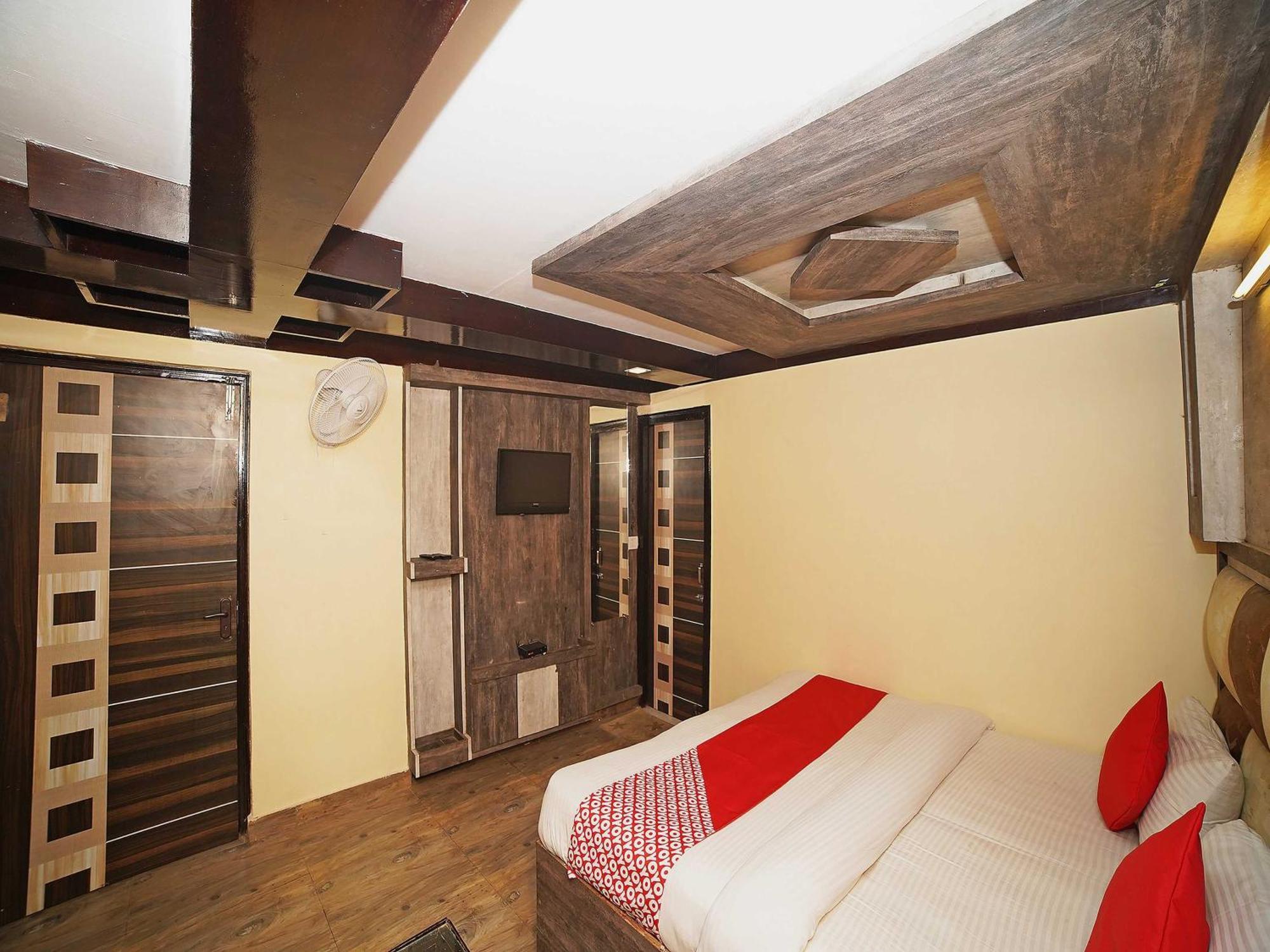 Hotel Oyo Flagship 8594 Golden Nest Nainital Exterior foto