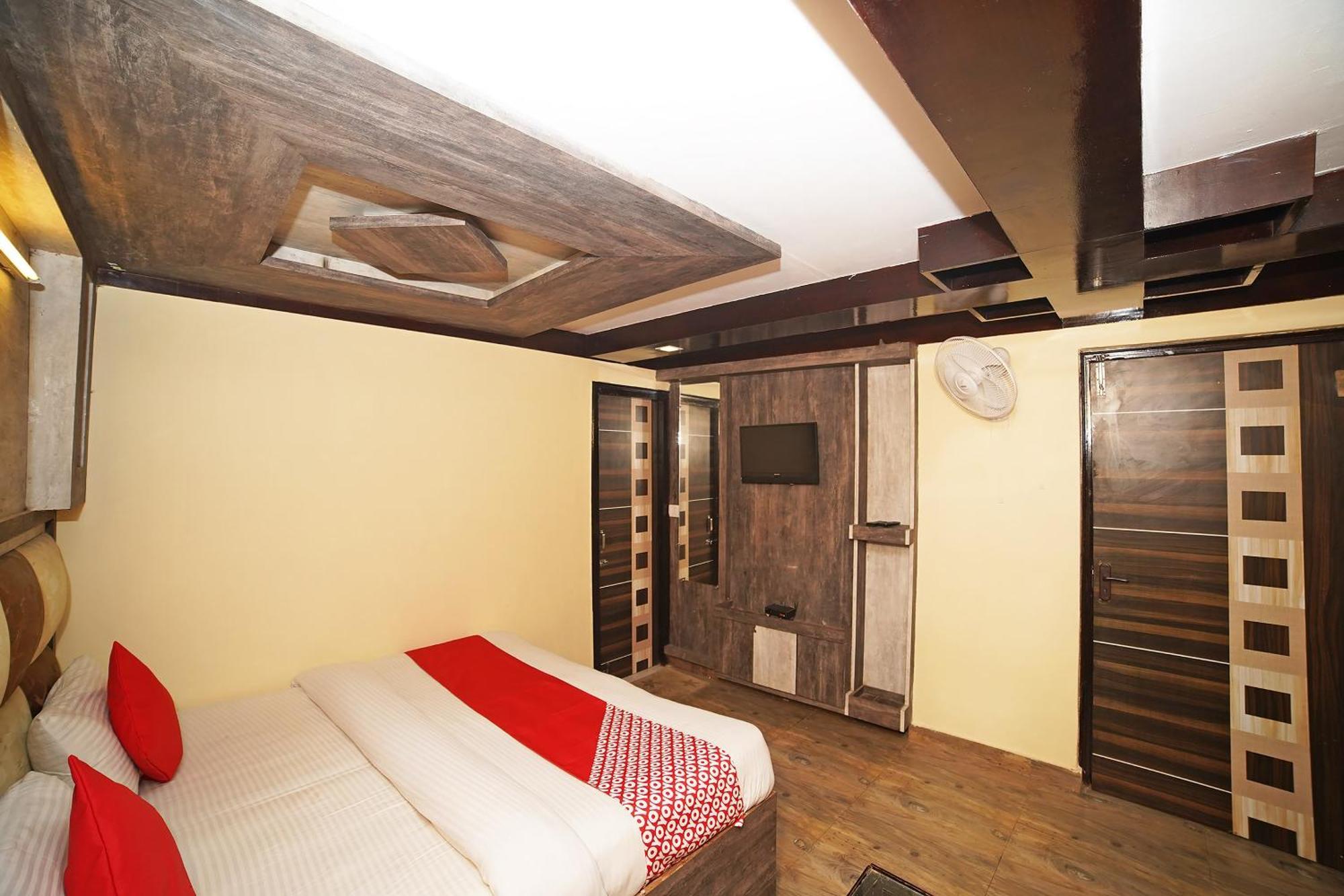 Hotel Oyo Flagship 8594 Golden Nest Nainital Exterior foto